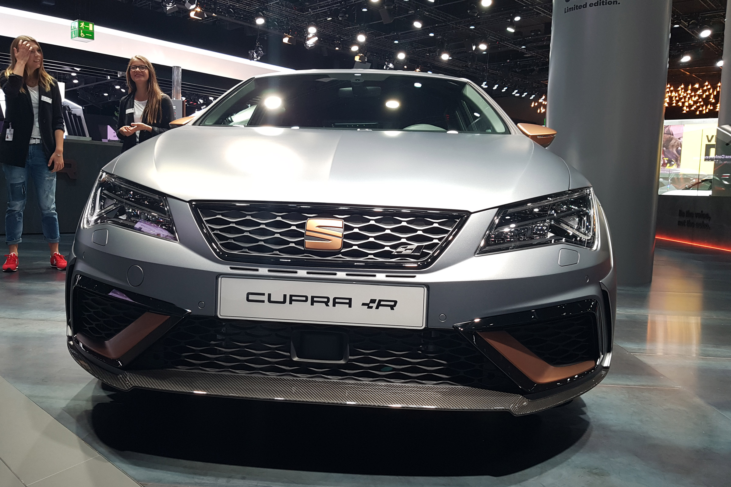 SEAT Leon Cupra R revealed at Frankfurt Motor Show nose