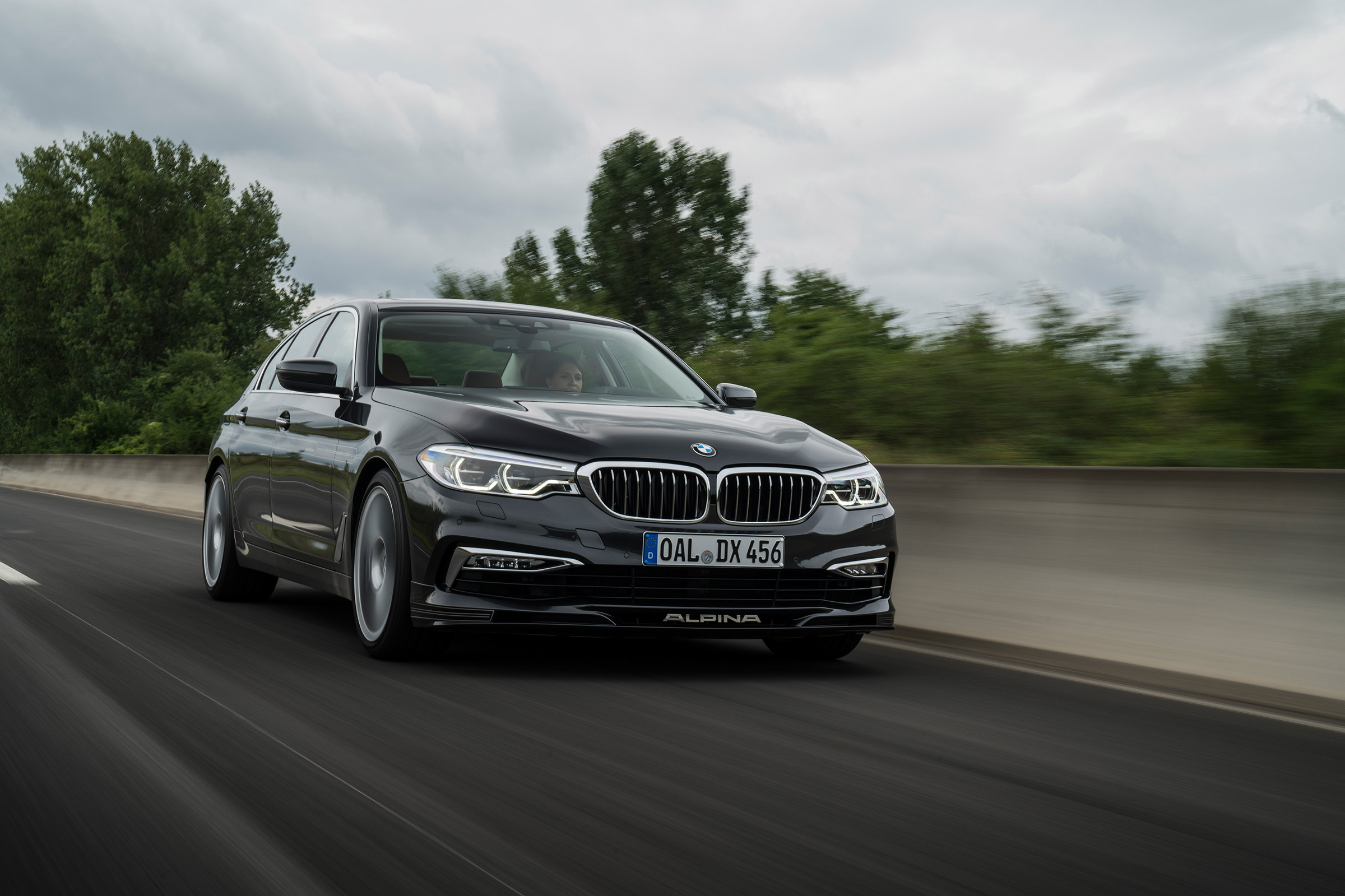Alpina D5 S UK - front 