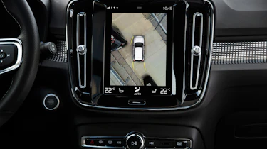 Volvo XC40 - infotainment