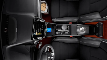 Volvo XC40 - dash