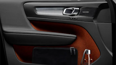 Volvo XC40 - door cards