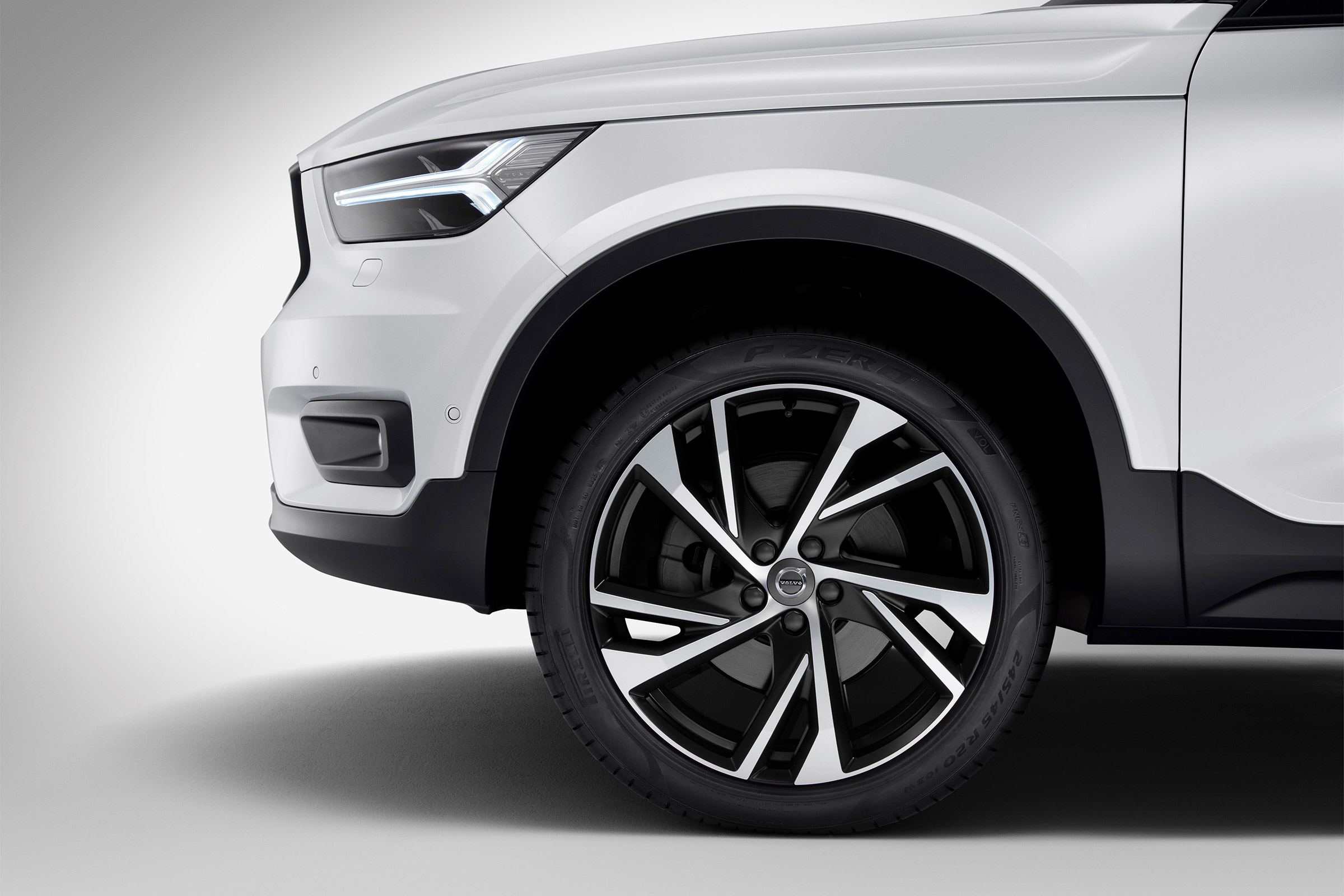 Volvo XC40 - wheels