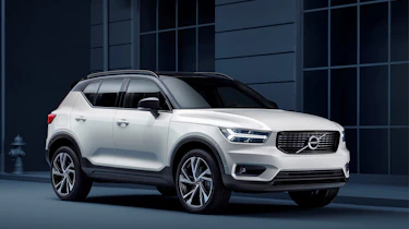 Volvo XC40 - front quarter