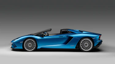 Lamborghini Aventador S Roadster - profile