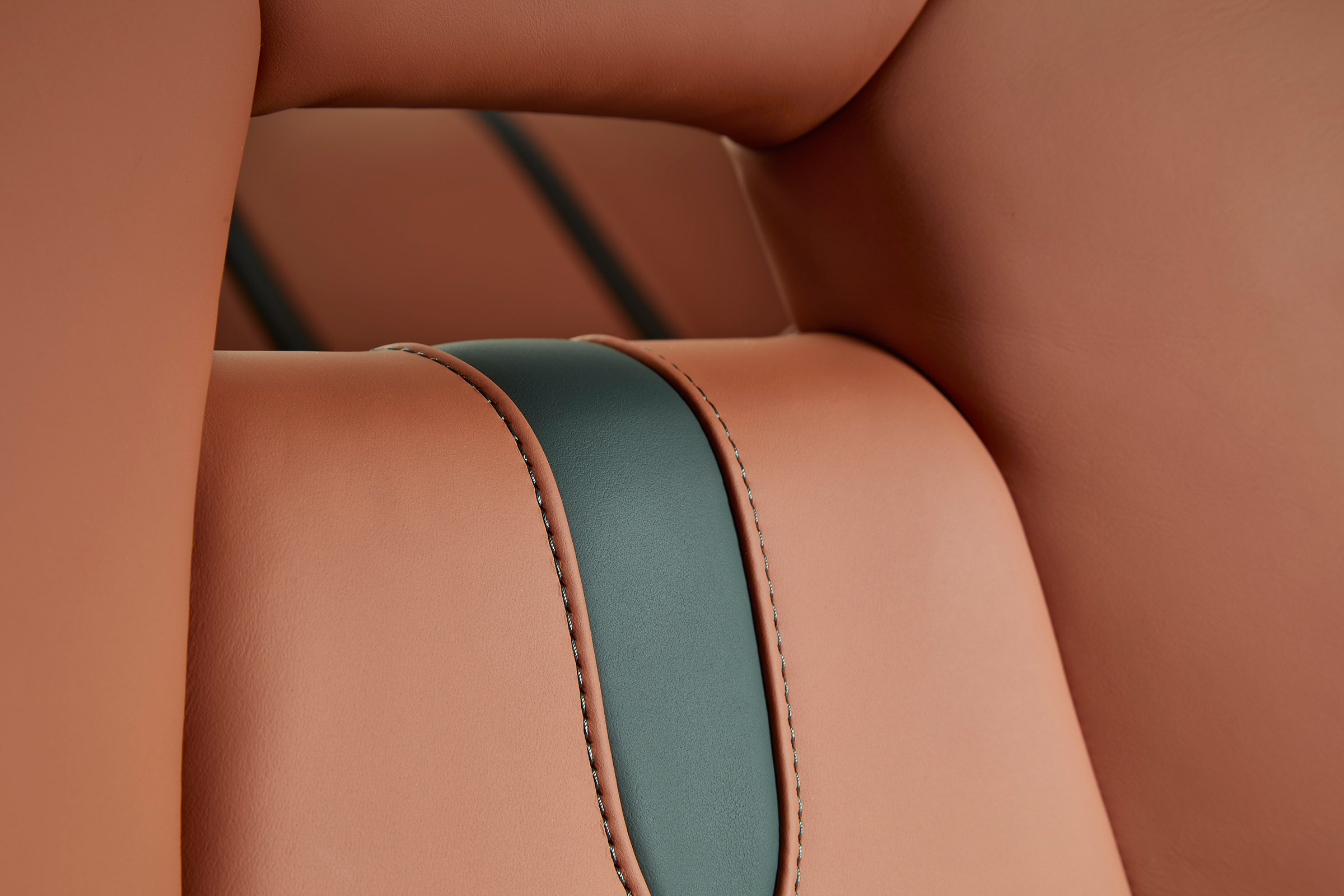 MSO 570GT XP green - interior