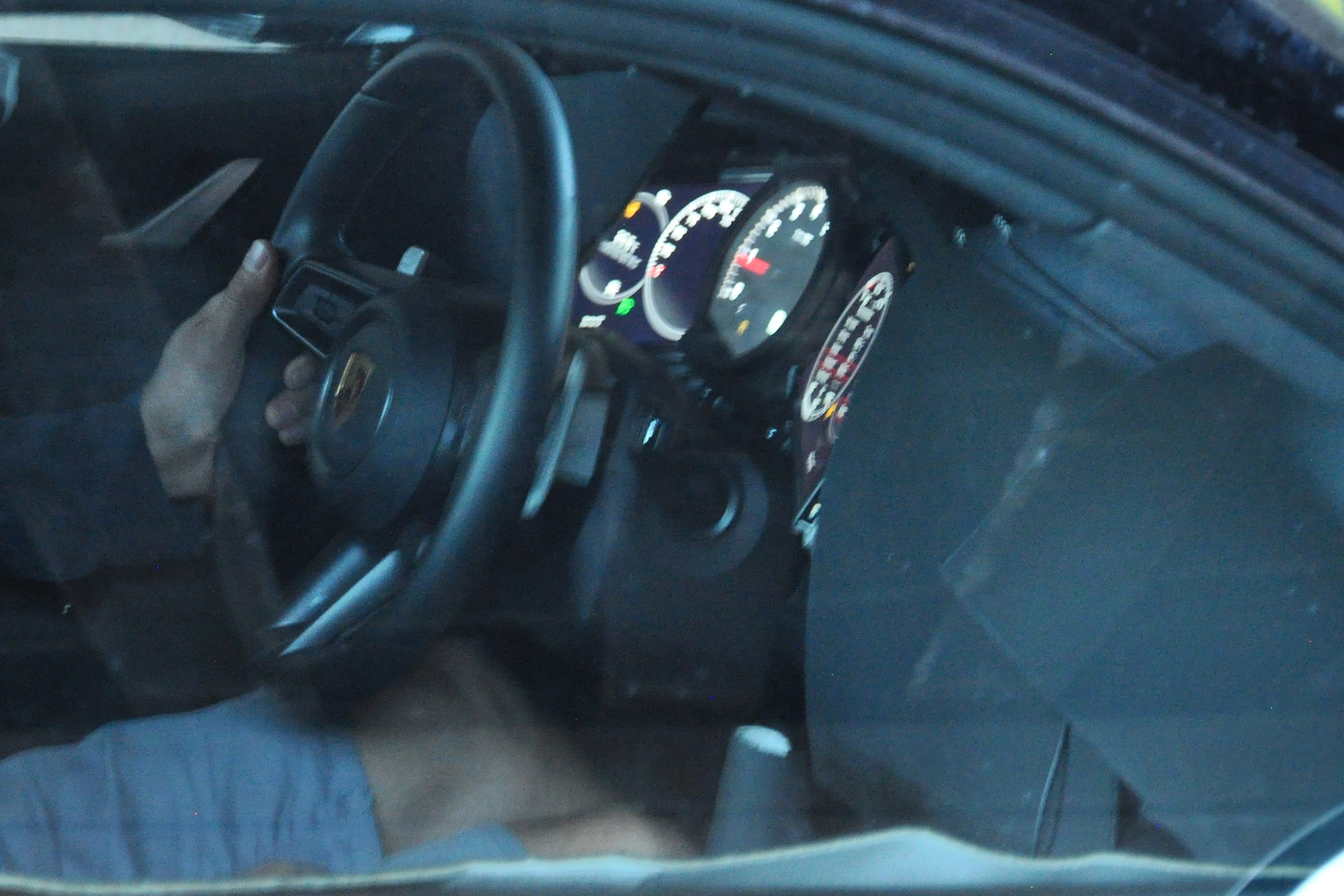 Porsche 911 spy - dash