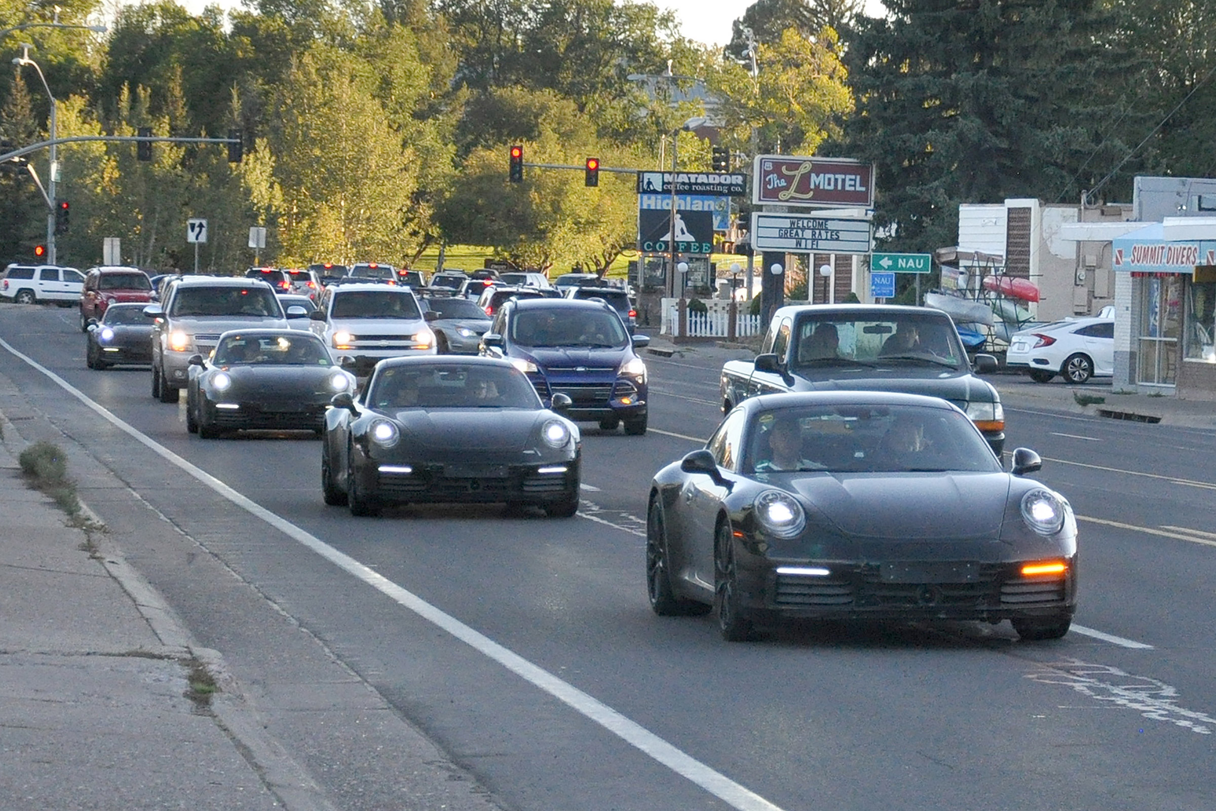 Porsche 911 spy - convoy