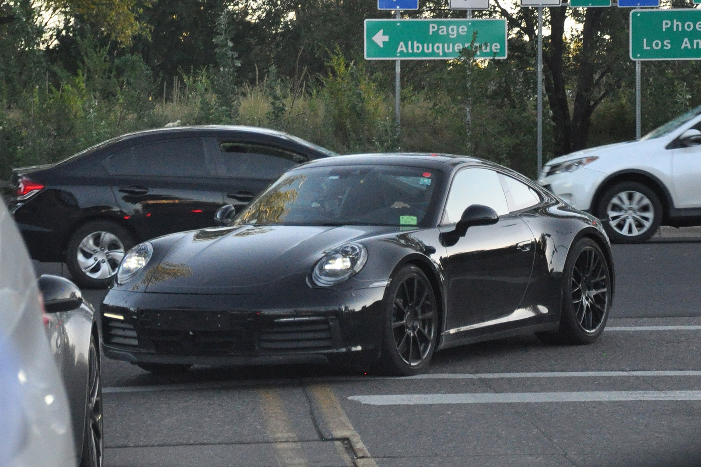 Porsche 911 spy - front