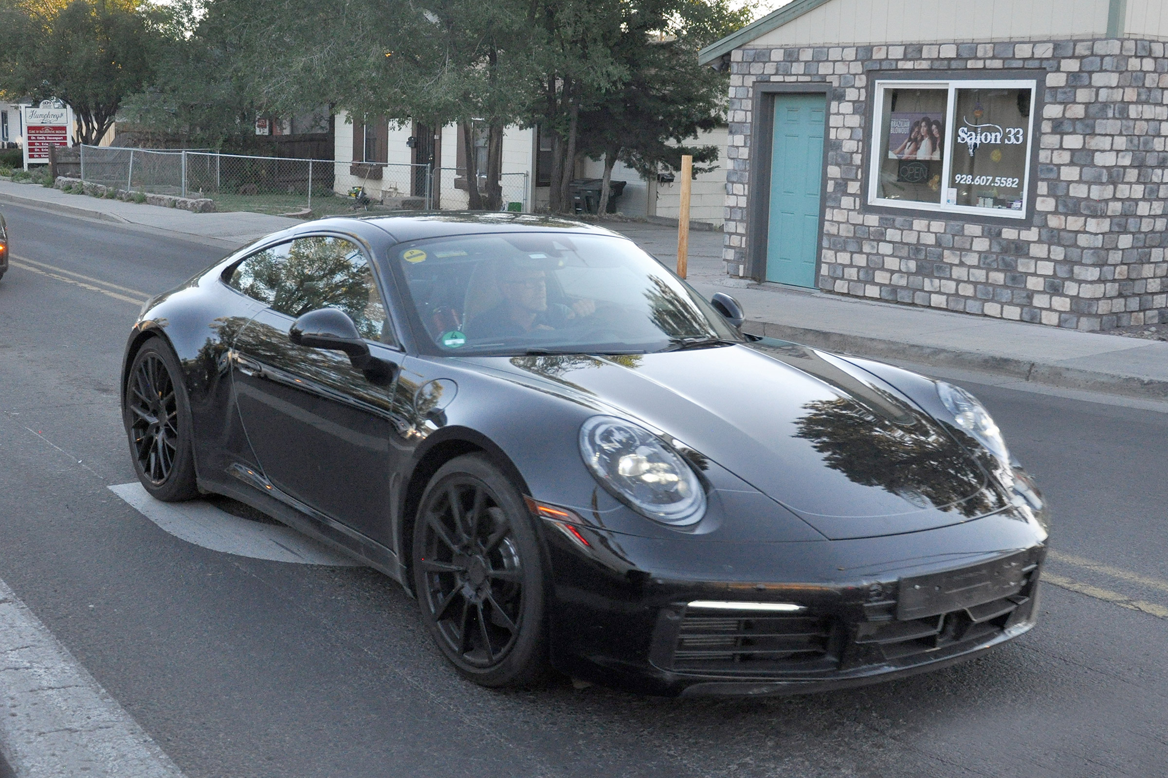 Porsche 911 spy - static