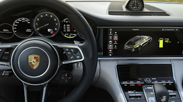 Porsche Panamera Turbo S E-Hybrid Sport Turismo - interior 2