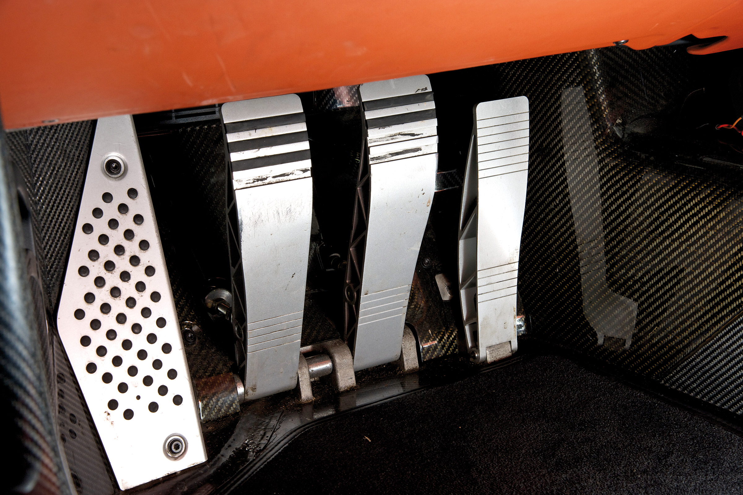Porsche Carrera GT &amp; 959 - pedals