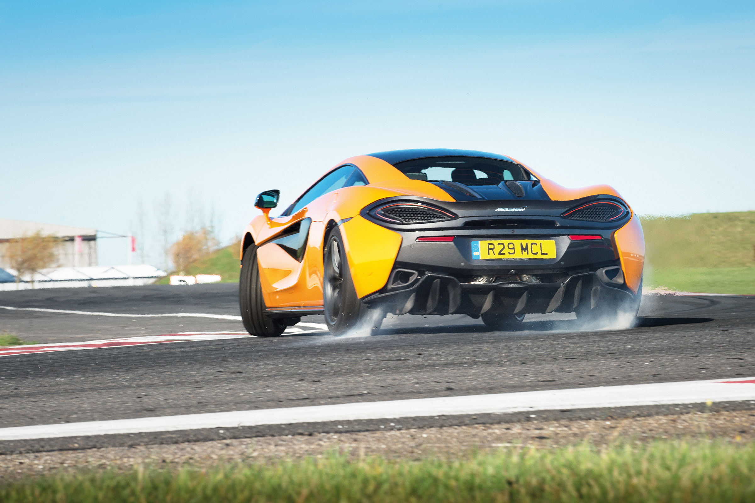Sub-supercar group test - 570S