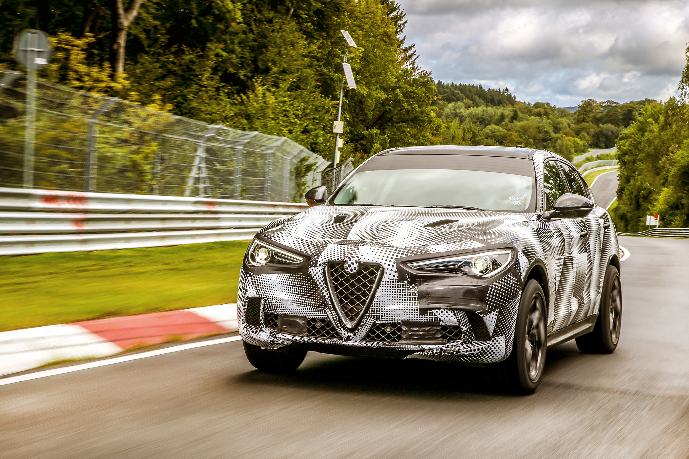 Alfa Romeo Stelvio Quadrifoglio - Nurburgring