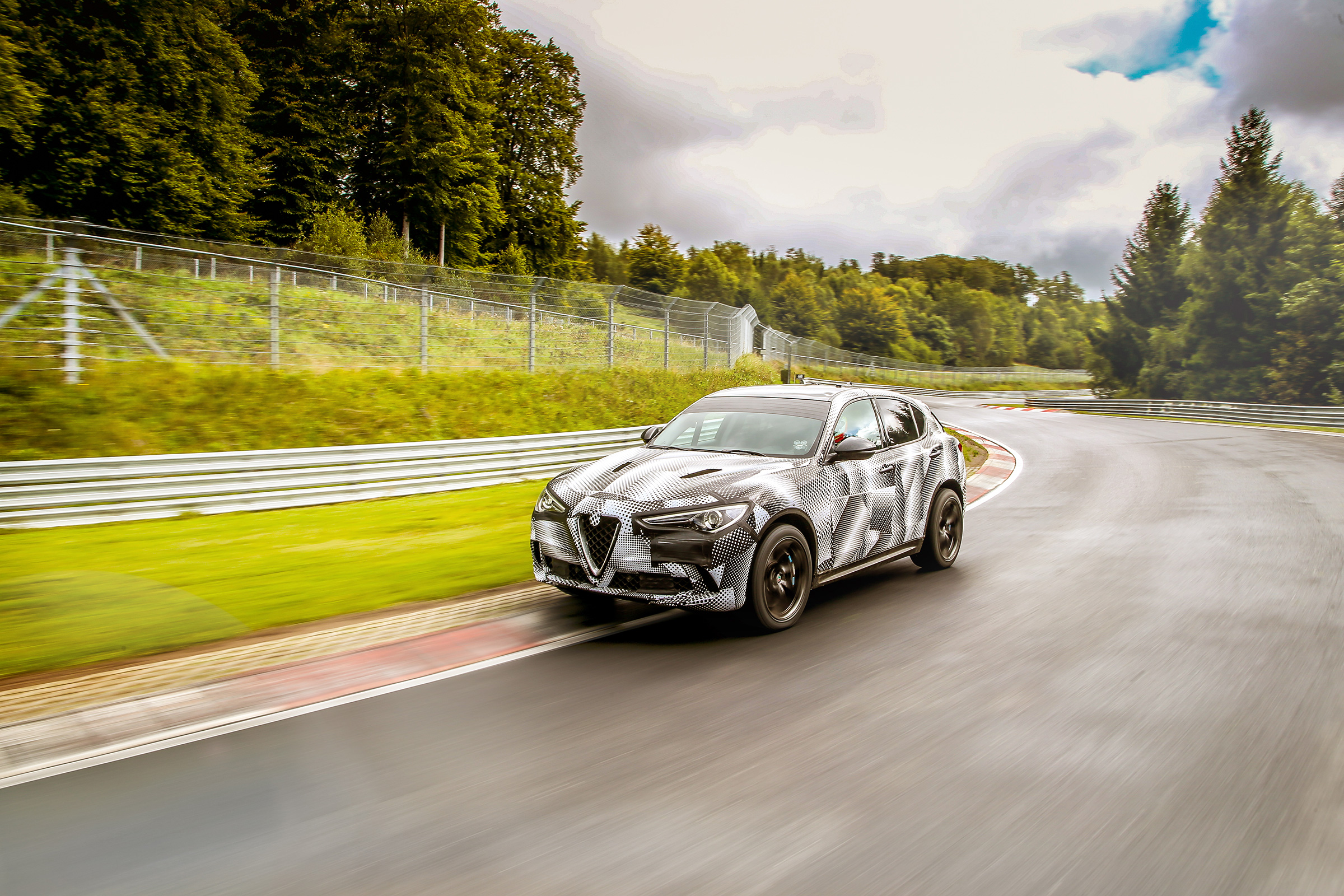 Alfa Romeo Stelvio Quadrifoglio - Nurburgring