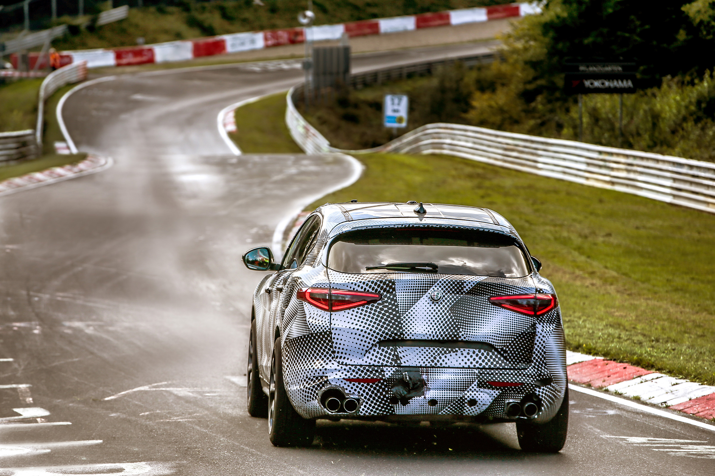 Alfa Romeo Stelvio Quadrifoglio - Nurburgring