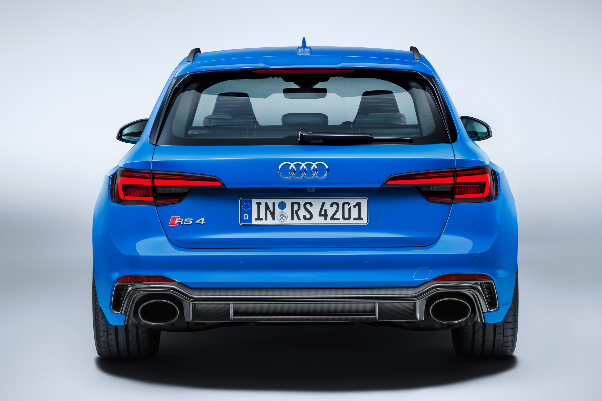 Audi RS4 Avant - rear