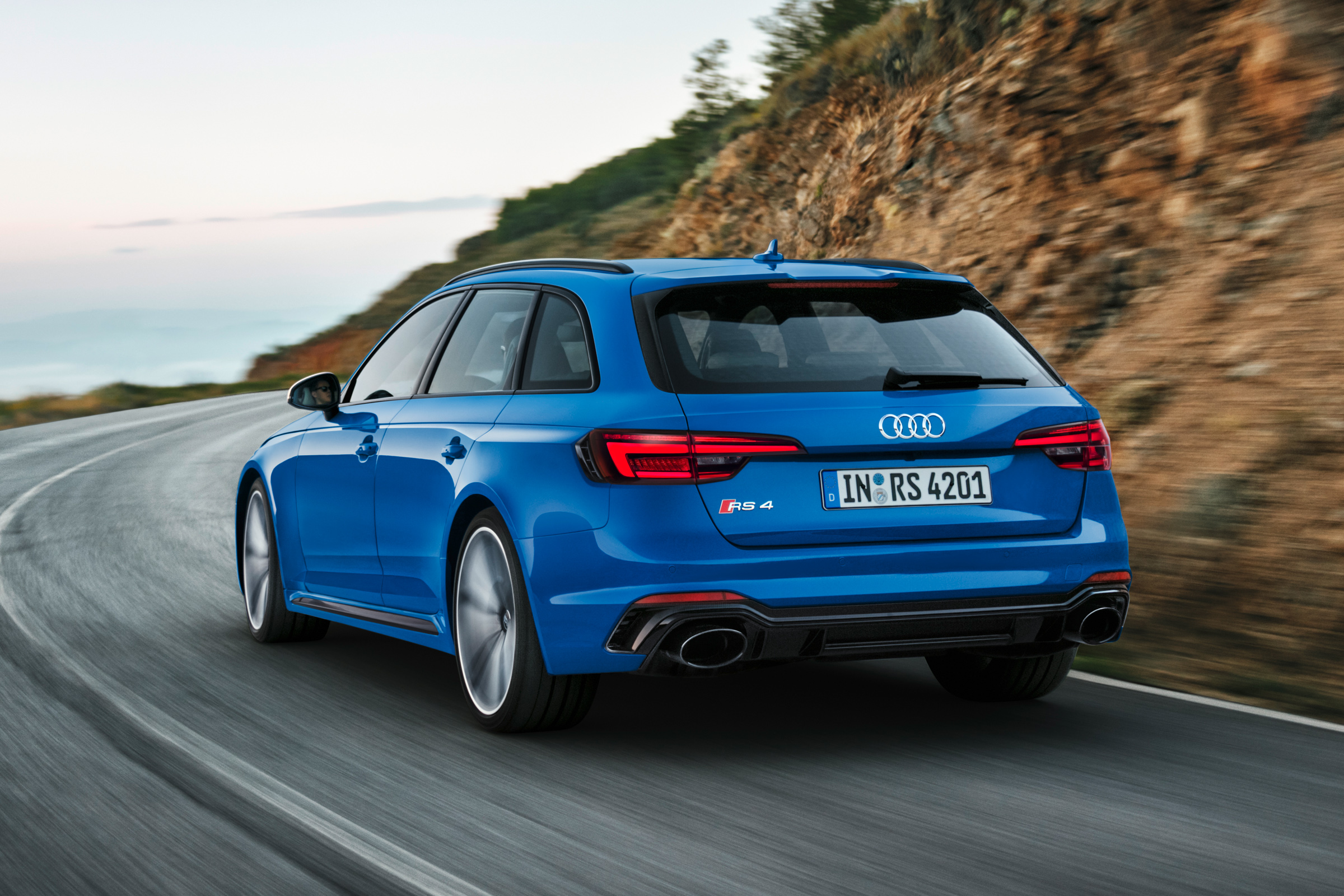 Audi RS4 Avant - rear