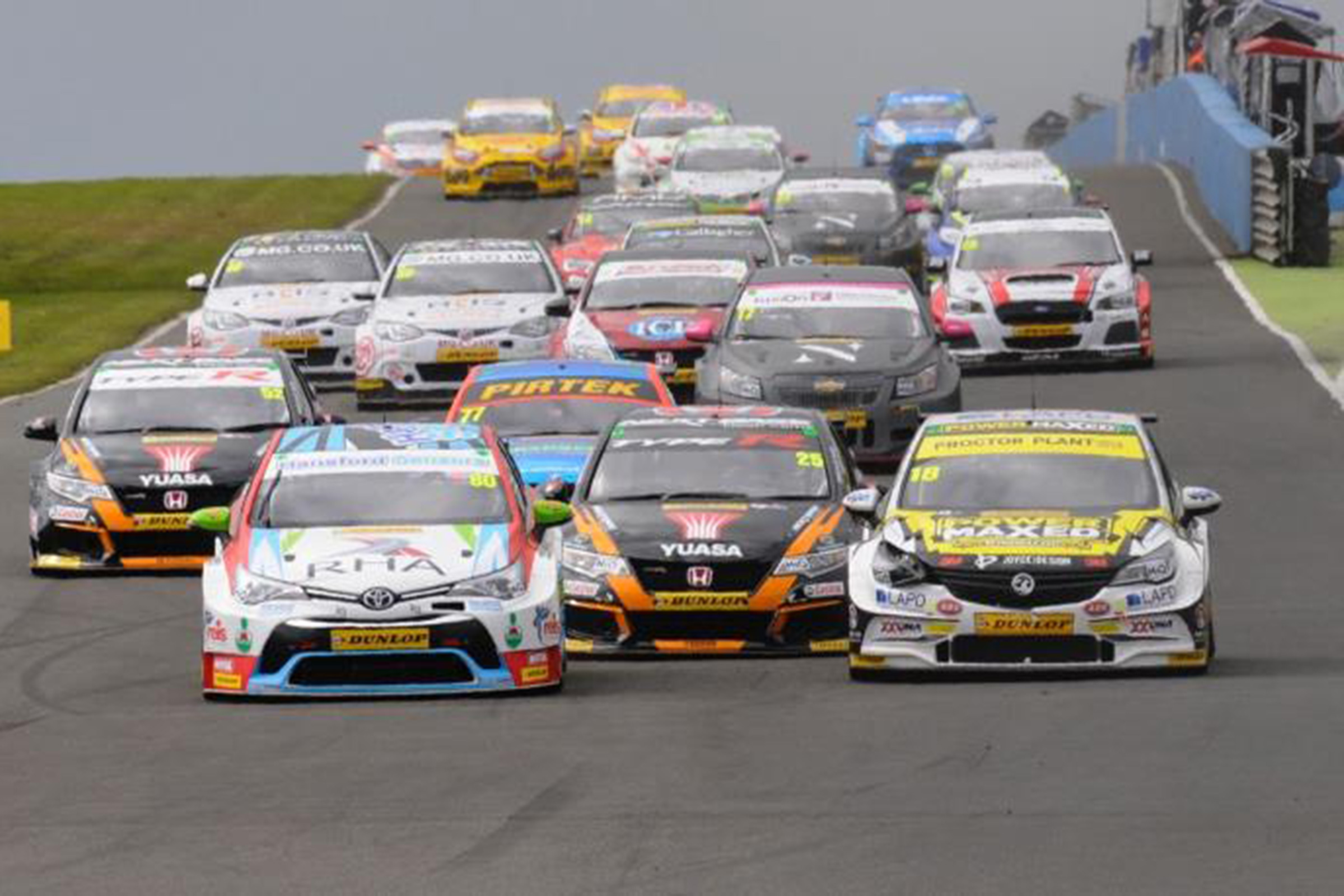 BTCC racing