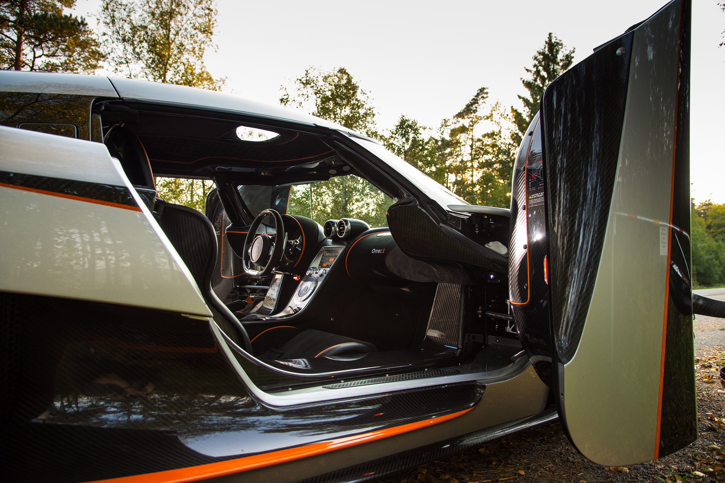 Koenigsegg One:1 - interior