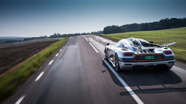 Koenigsegg One:1 - driving rear