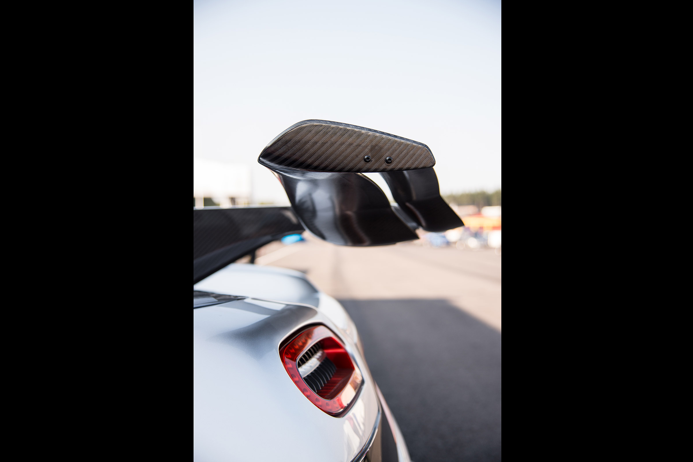 Koenigsegg One:1 - wing
