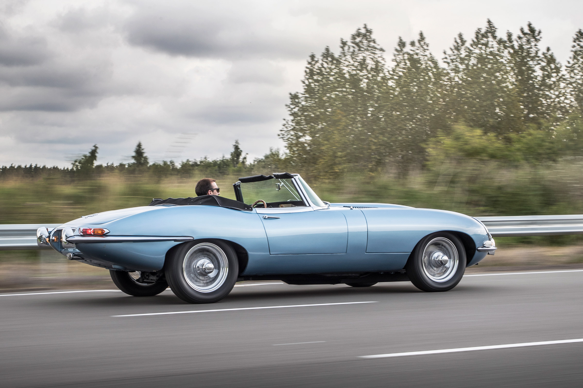 Jaguar E-type Zero side