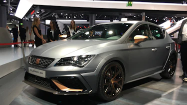 SEAT Leon Cupra R revealed at Frankfurt Motor Show