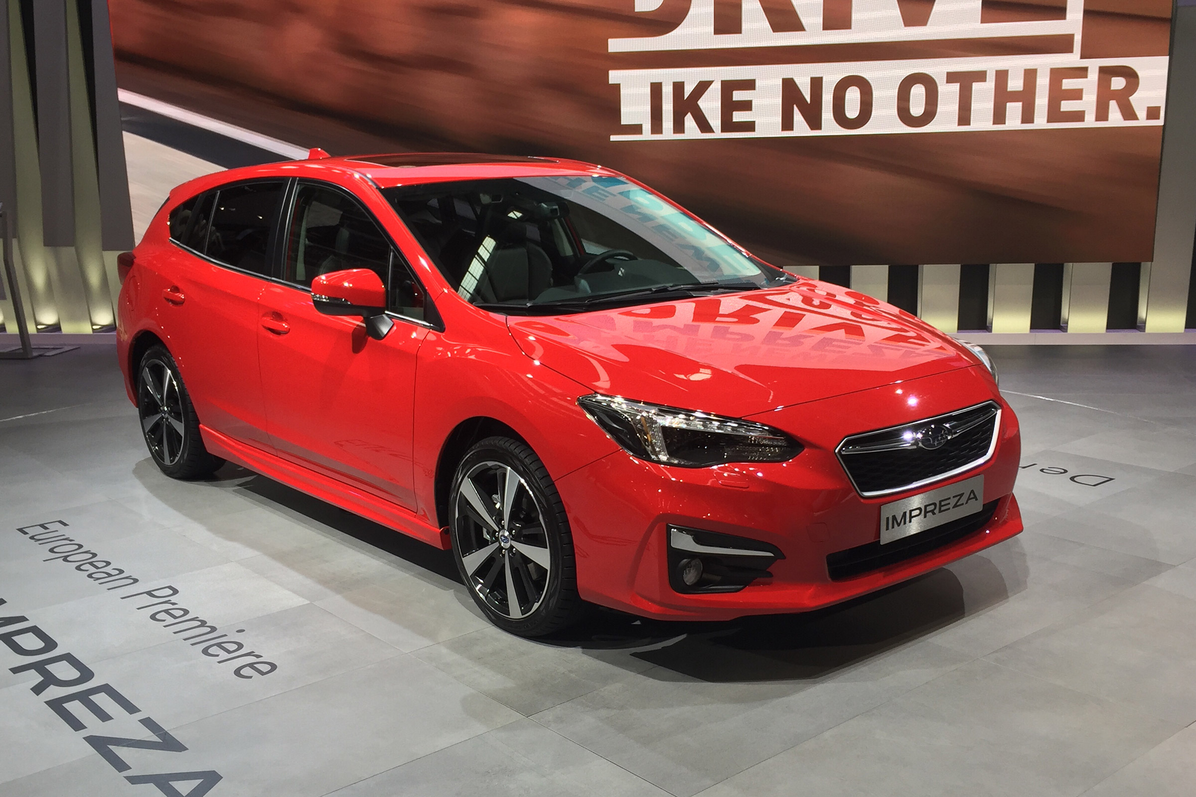 Subaru Impreza Hatch live - front