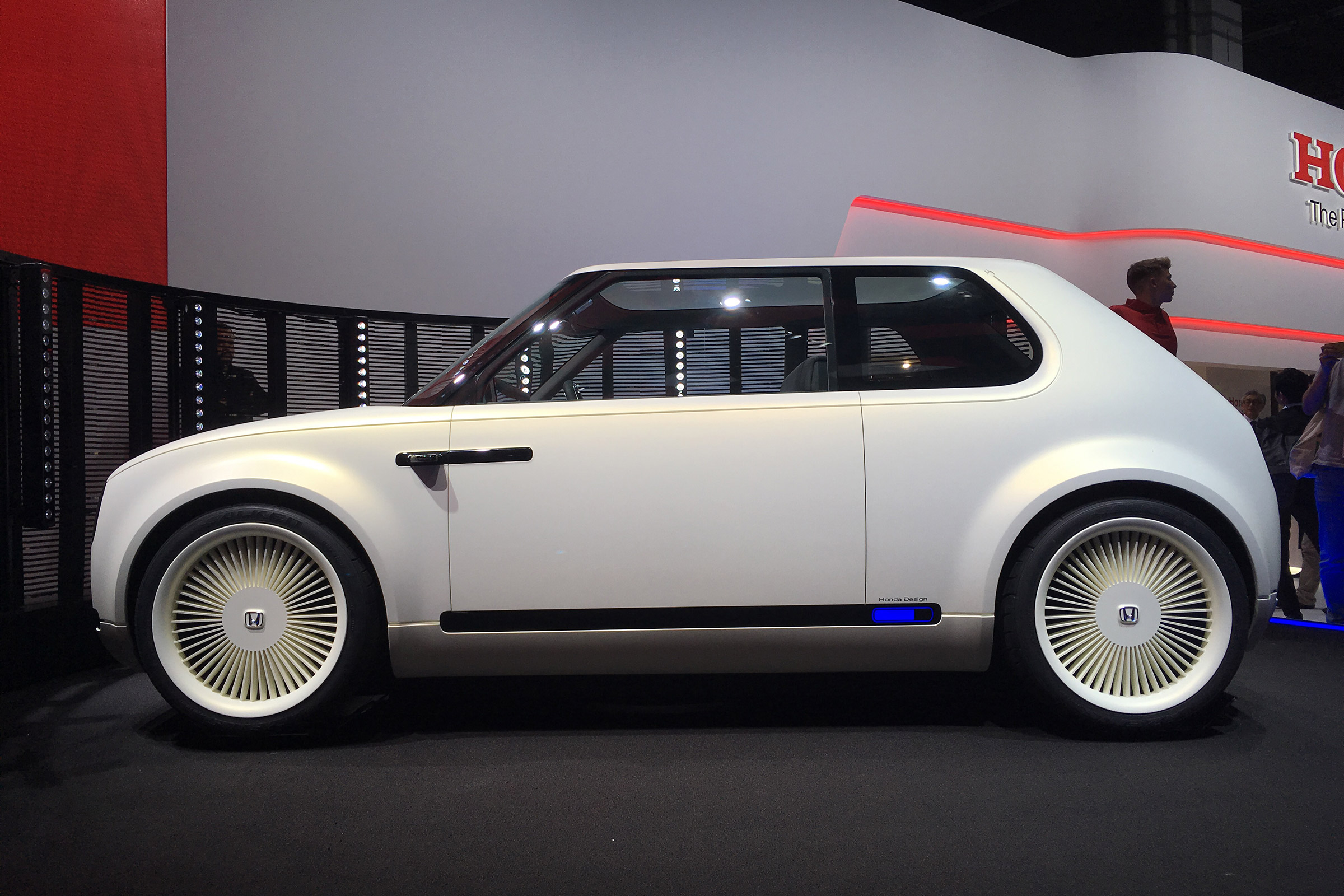 Honda Urban EV Concept live - profile