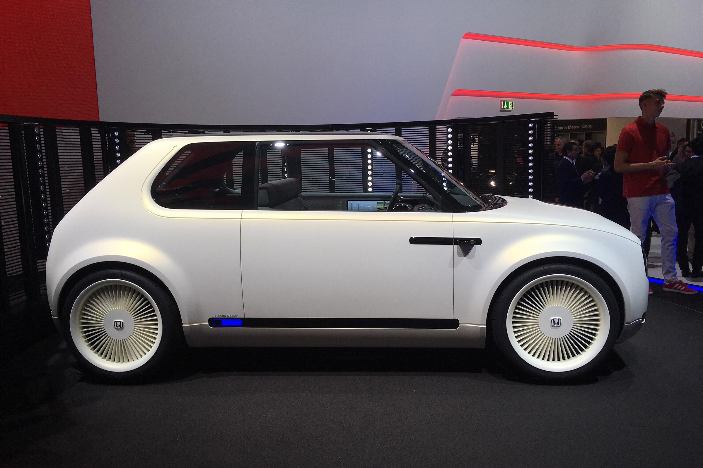 Honda Urban EV Concept live - side