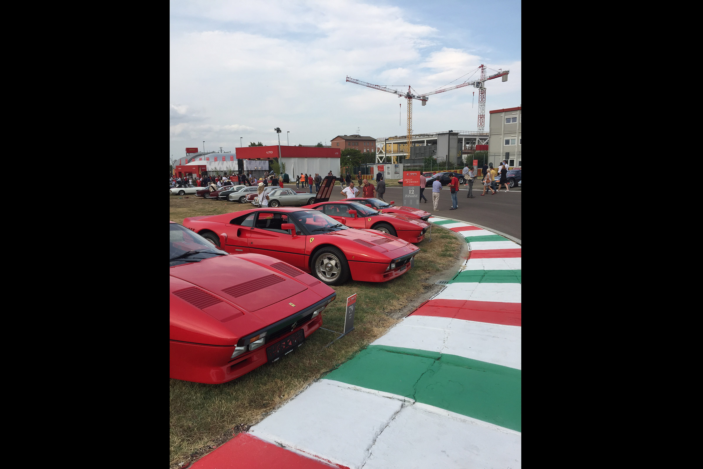 Ferrari70 pictures - 288 prosession