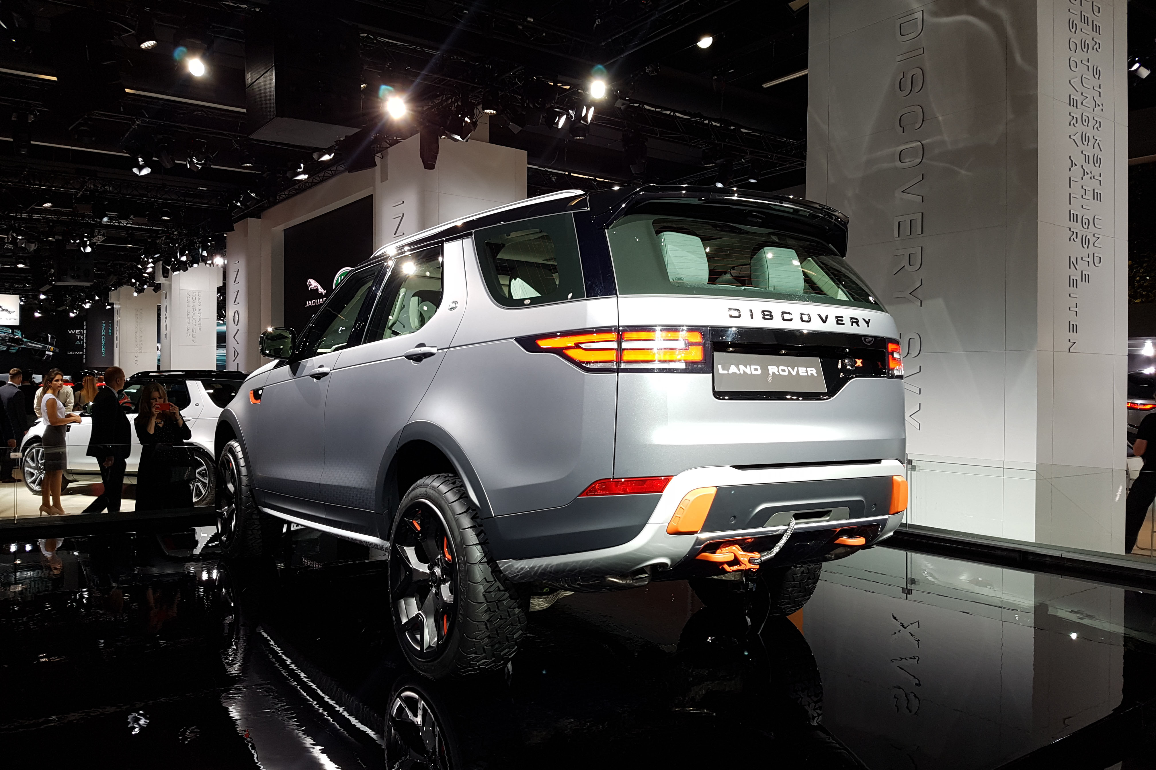 Land Rover Discovery SVX - Frankfurt Motor Show
