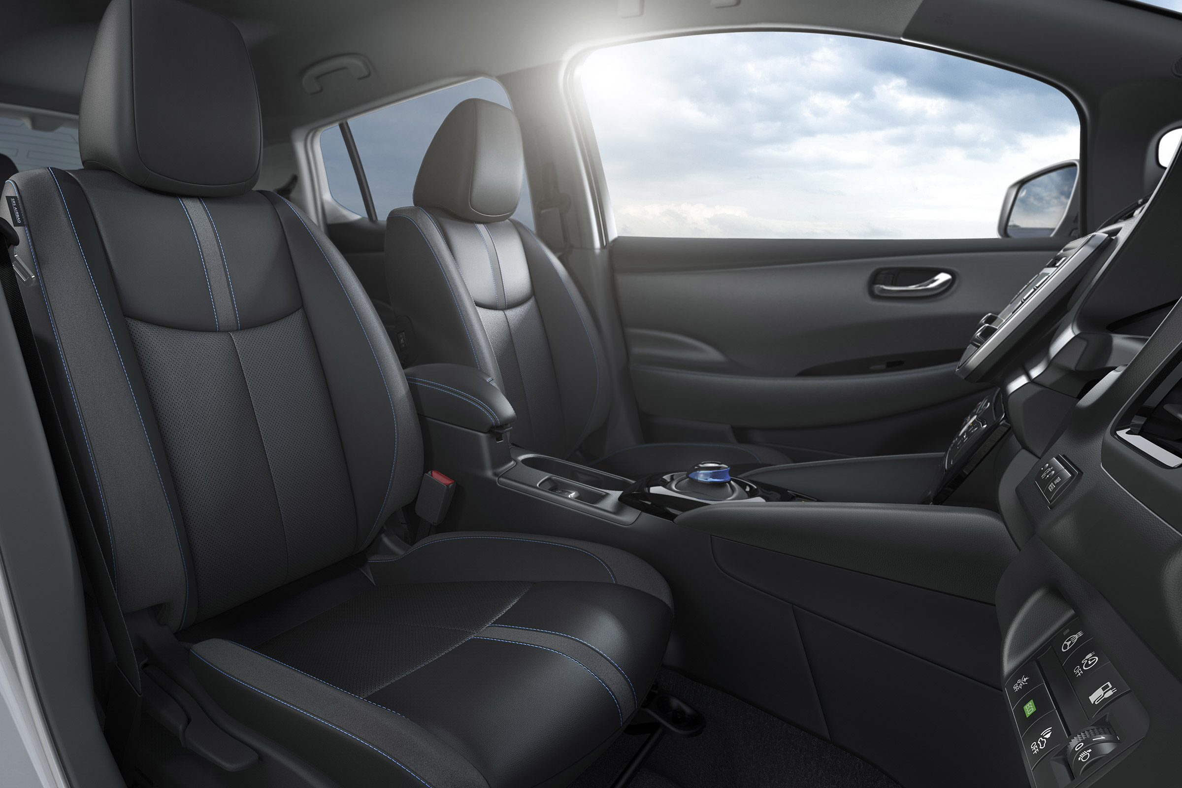 Nissan Leaf mk2 - interior 3