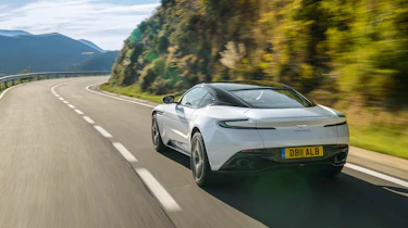 Aston Martin DB11 V8 - rear