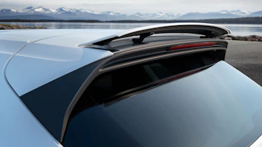 2018 Porsche Cayenne Turbo - Spoiler