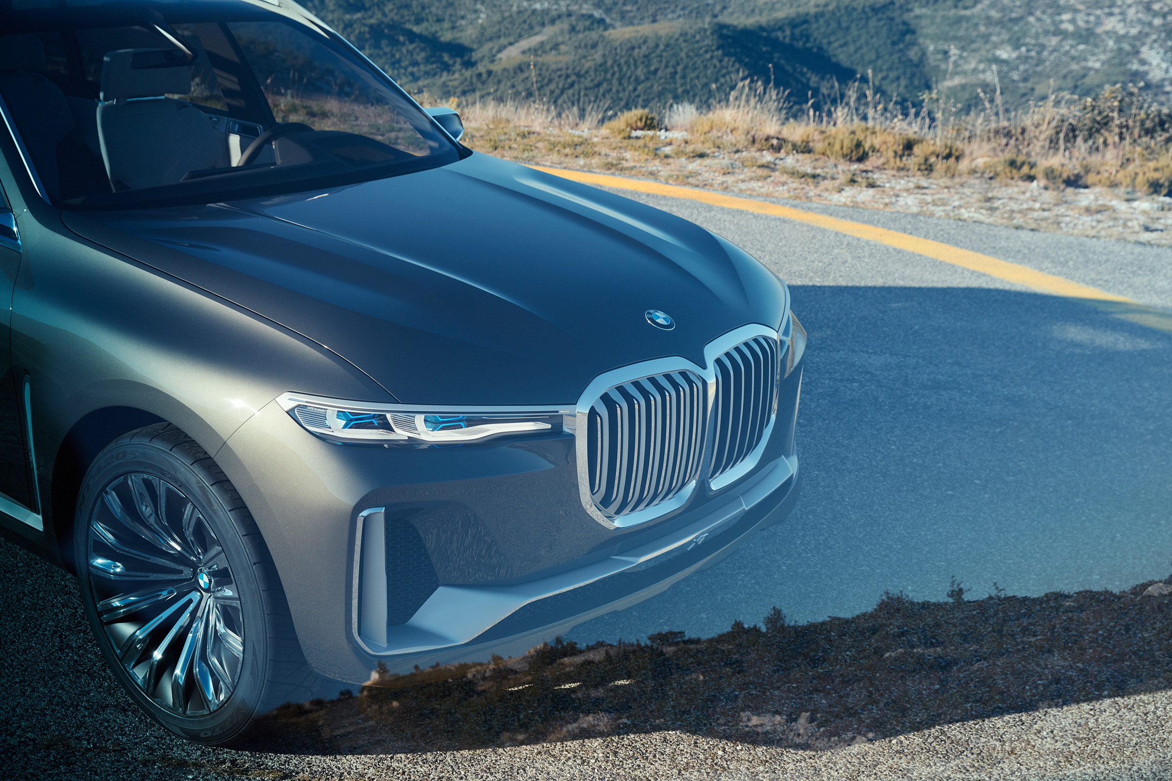BMW X7 Concept - front