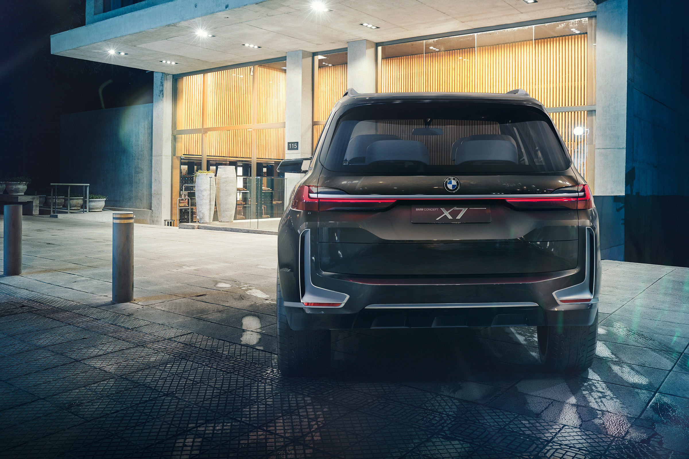 BMW X7 Concept - tail