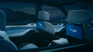BMW X7 Concept - cabin