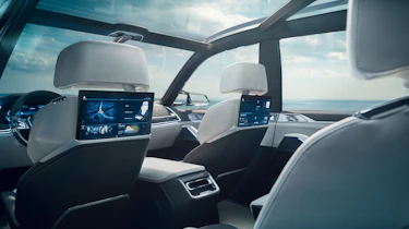 BMW X7 Concept - interior rear