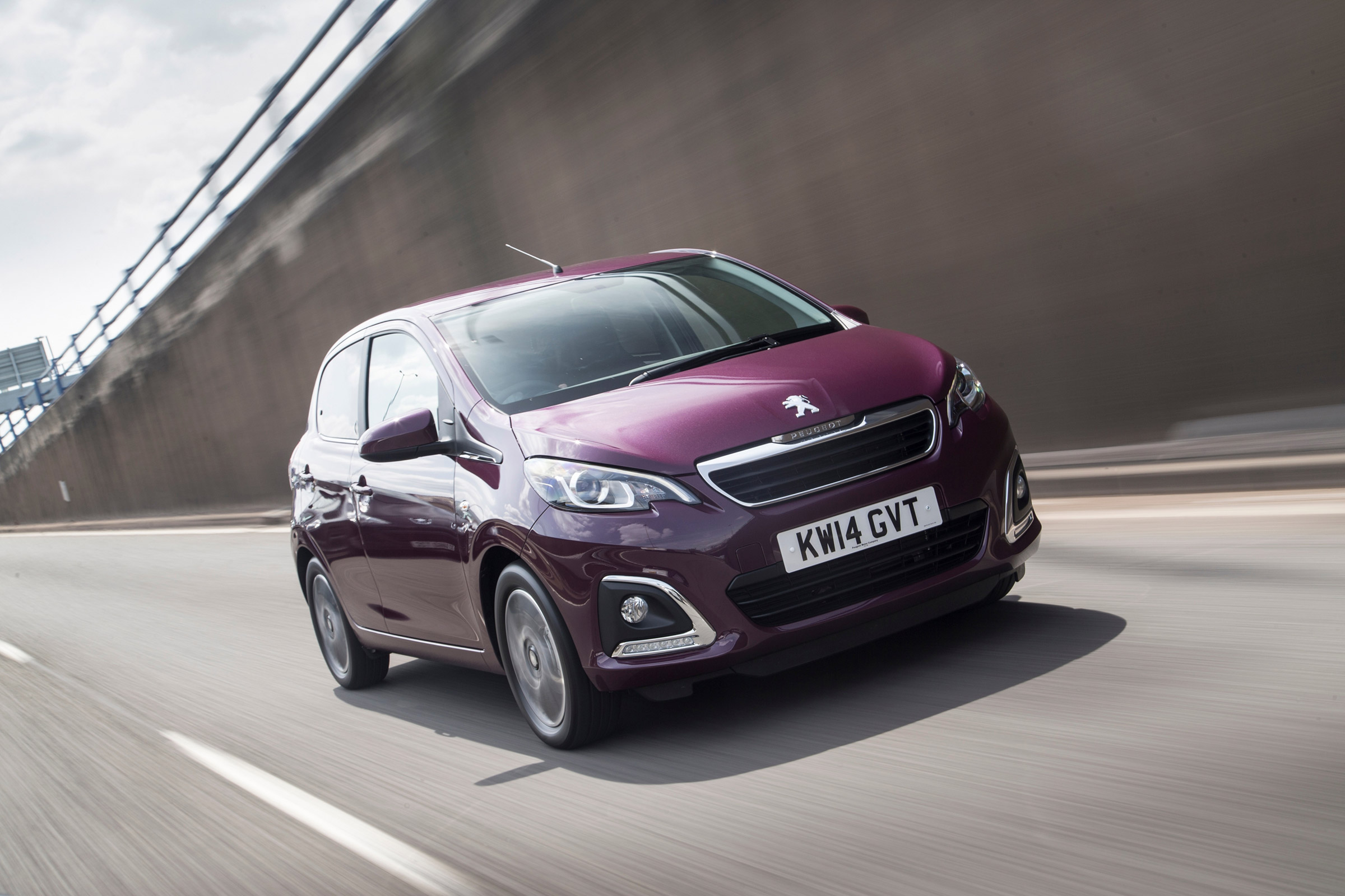 Peugeot 108 - driving