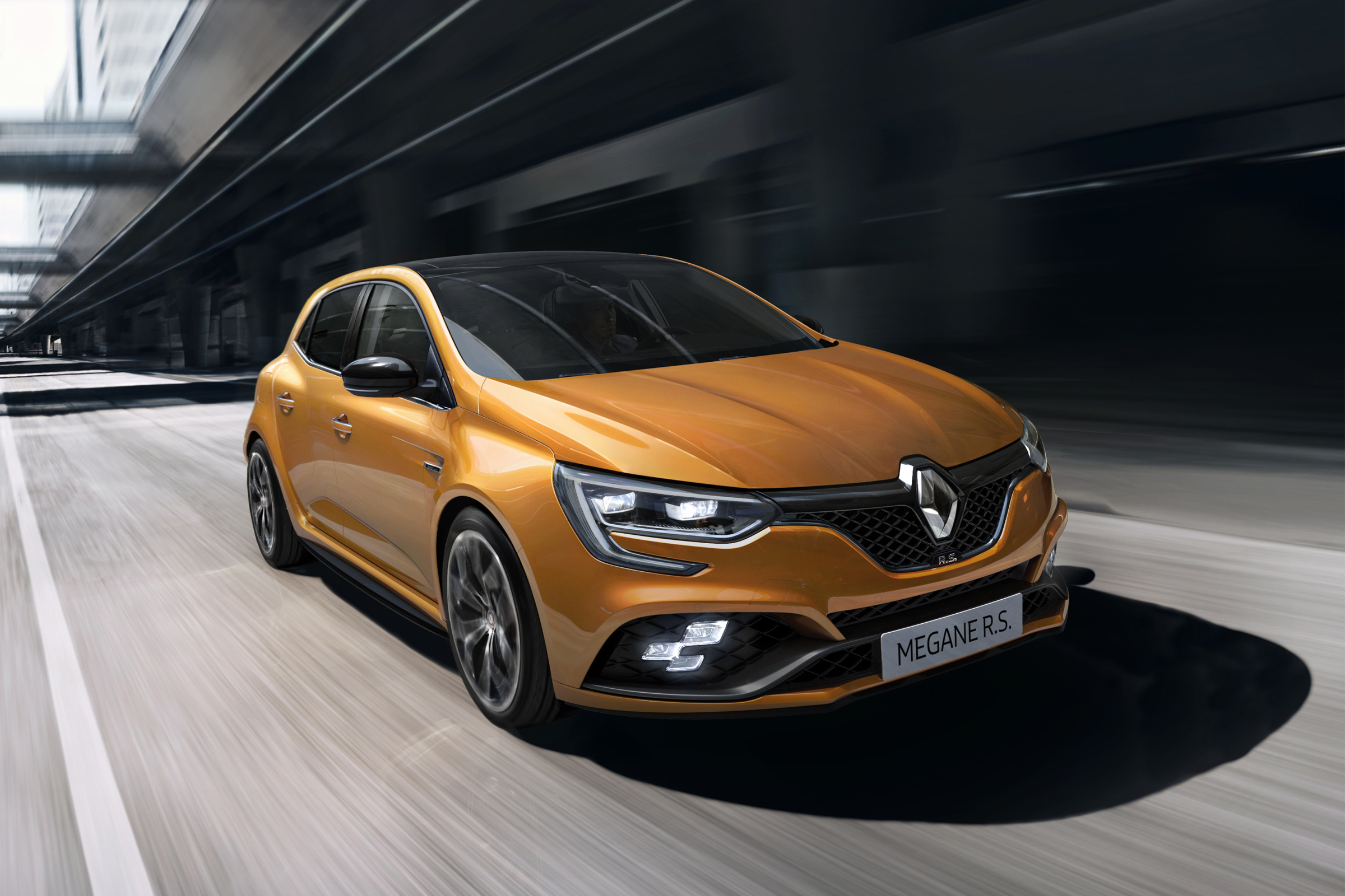 Renault Megane RS - front quarter 