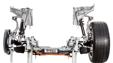 2018 Porsche Cayenne front axle with air suspension on the left and coil springs on the right