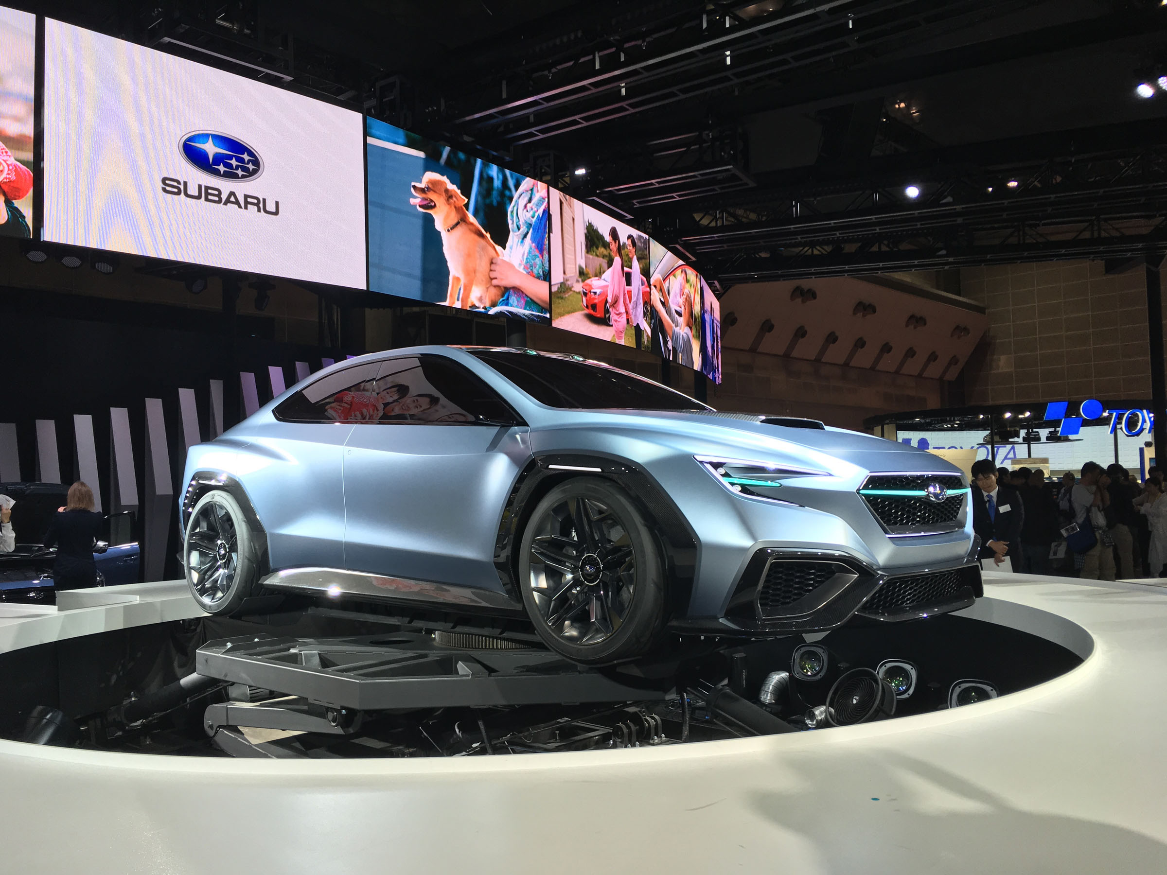 Subaru VIZIV concept - front