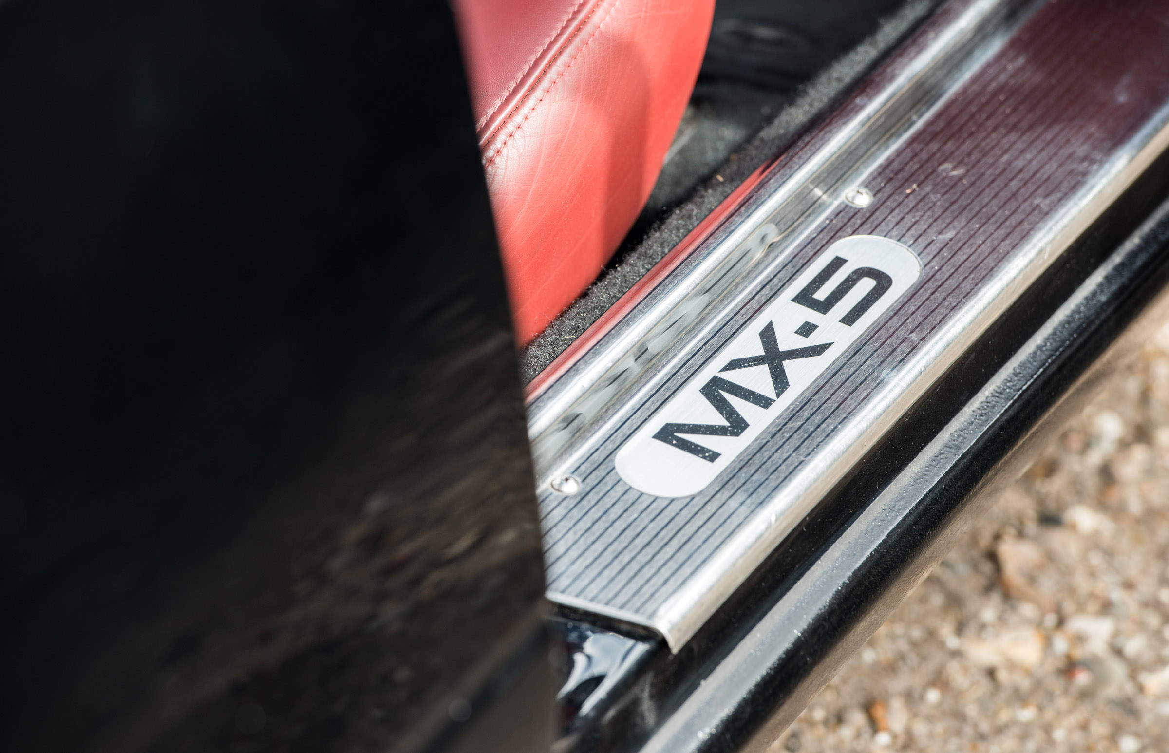 Mazda MX-5 Rocketeer kick plate