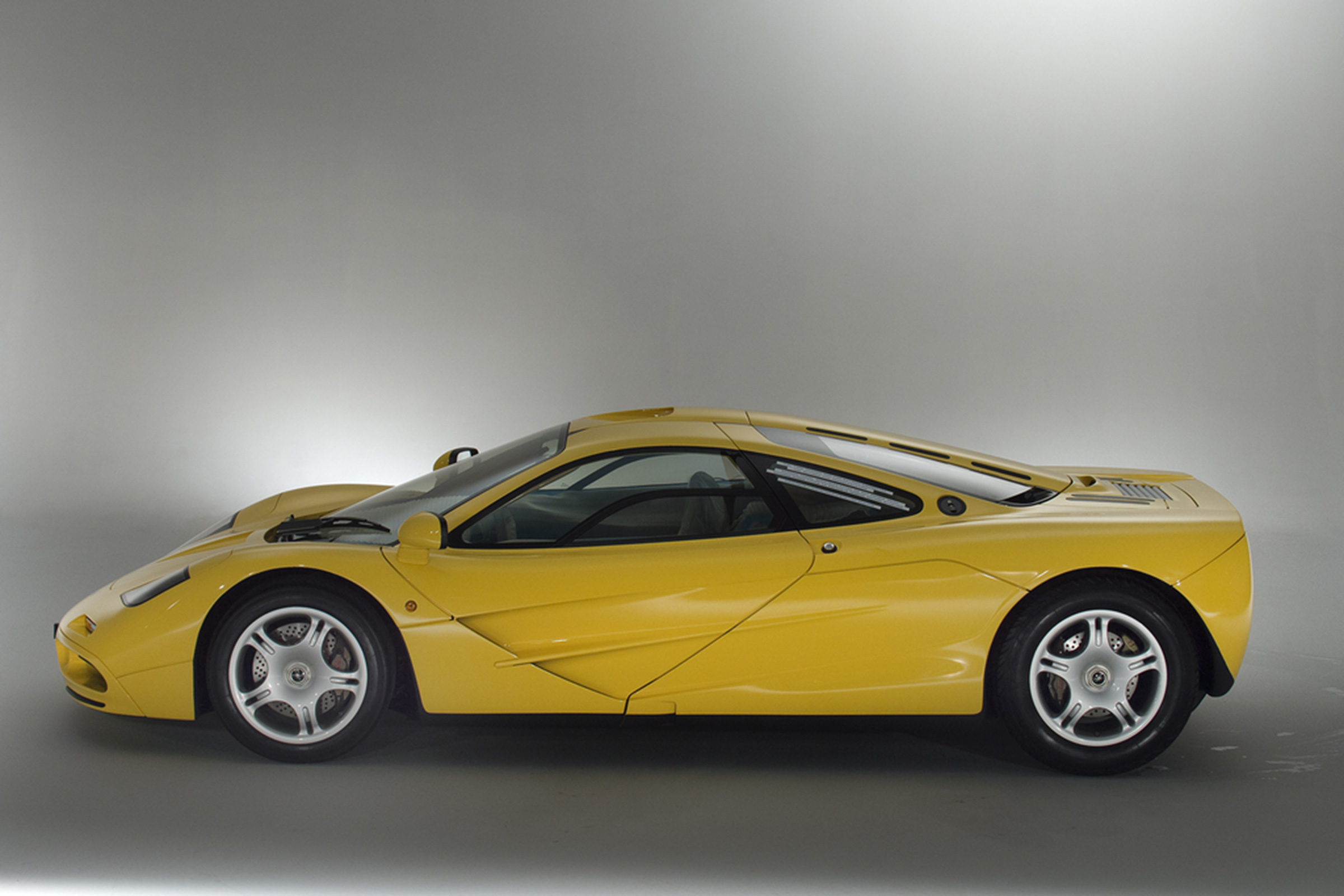 McLaren F1 - side