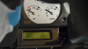 McLaren F1 - odometer