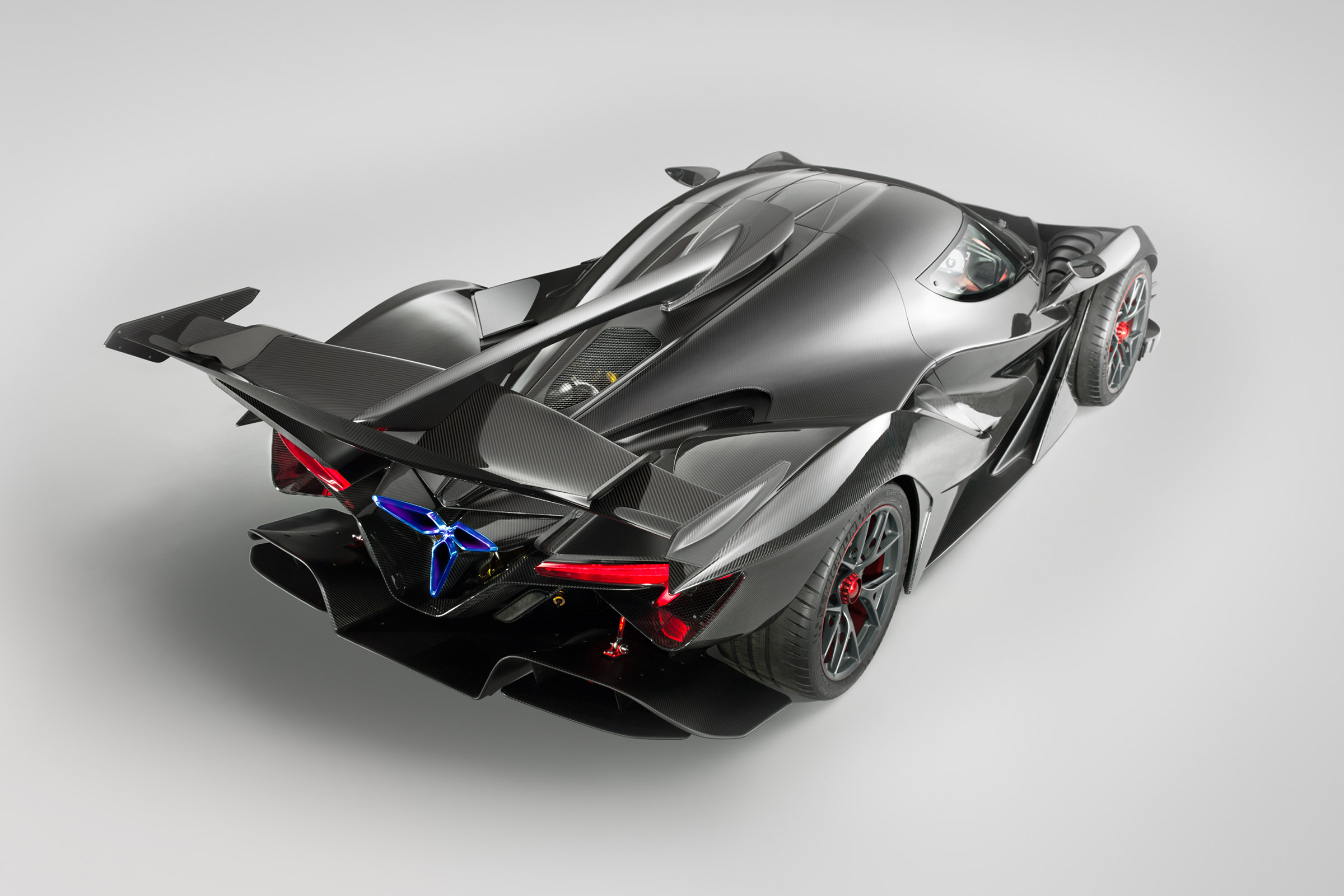 Apollo IE - rear tall