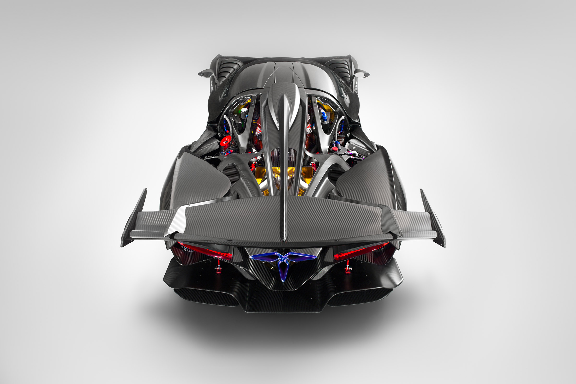 Apollo IE - rear wing