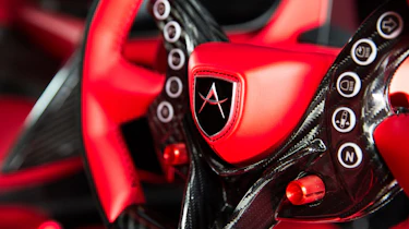 Apollo IE - wheel