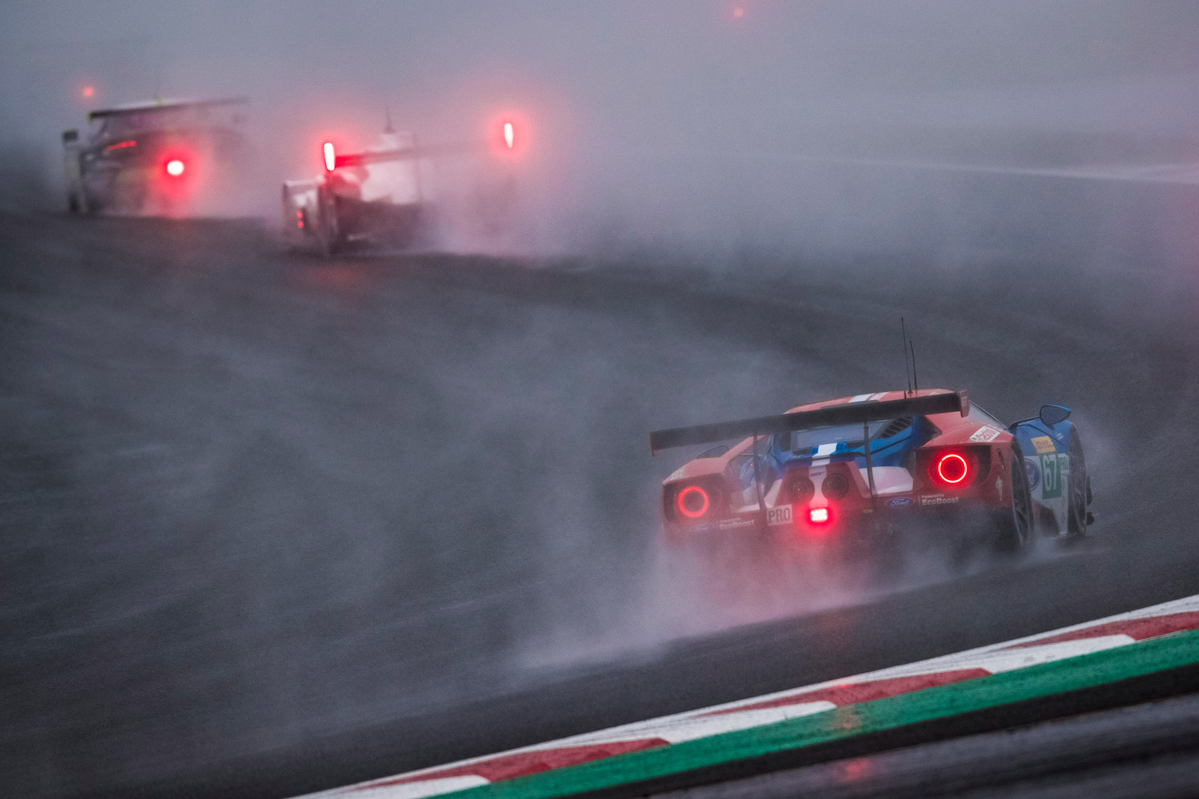 WEC R7 Fuji - wet
